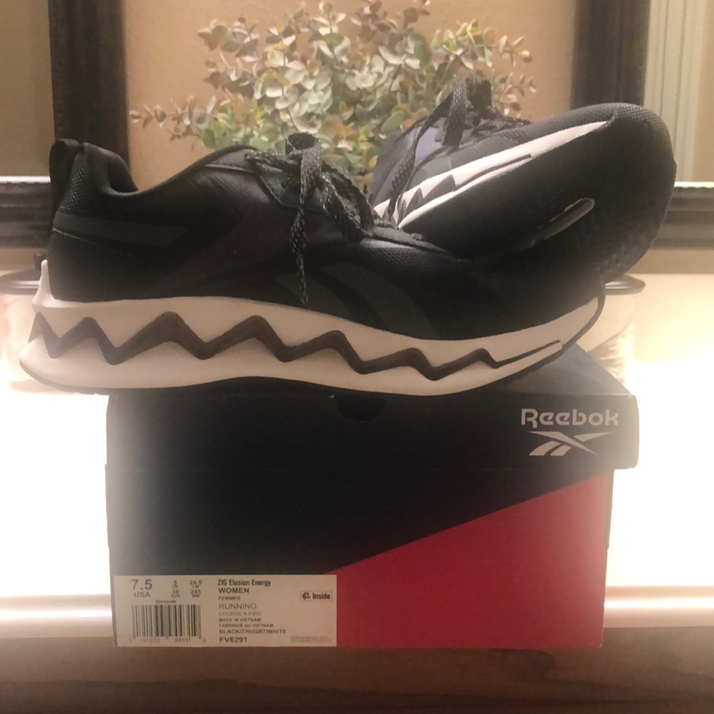 Reebok shoes size 7.5
